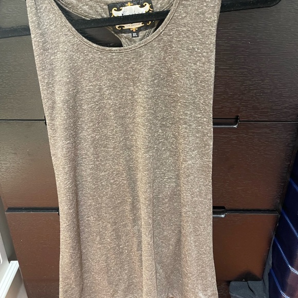 Taupe top with colourful beading - Picture 3 of 6